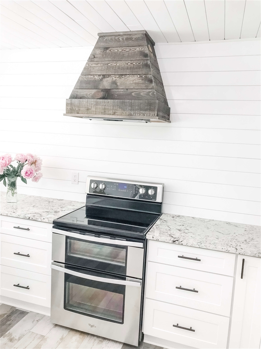 Castlewood SY-WCSLRH-DG Dark Gray Rustic Shiplap Chimney Range